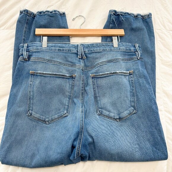 Good American Good Curve Straight Jeans Blue High Rise Raw Hem Size 18 EUC - Picture 5 of 7